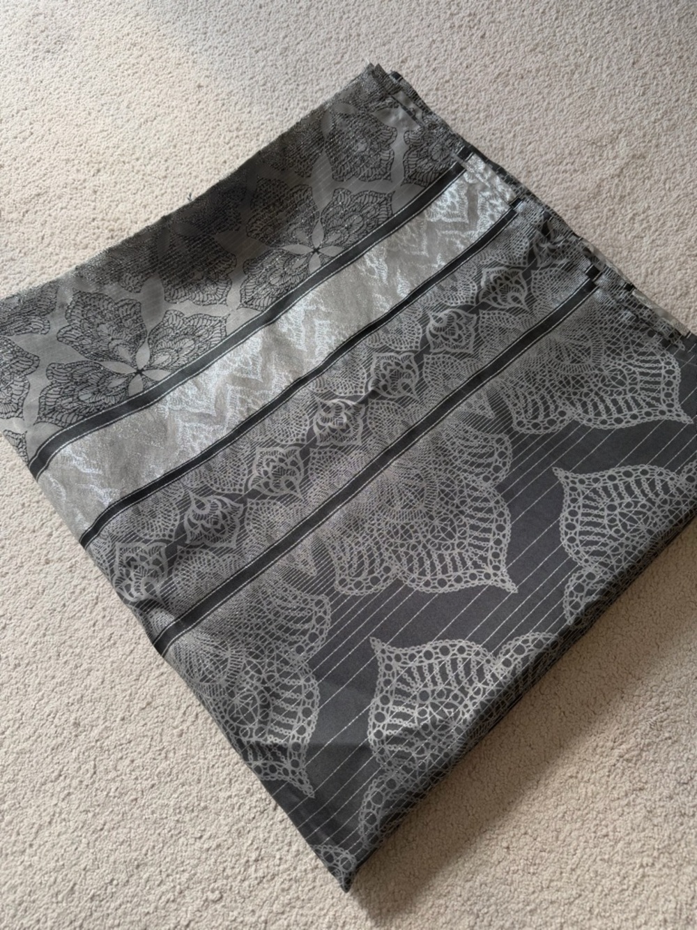 Nicole Miller Elegant Gray Floral Bohemian Luxe Shower Curtain Standard VGC